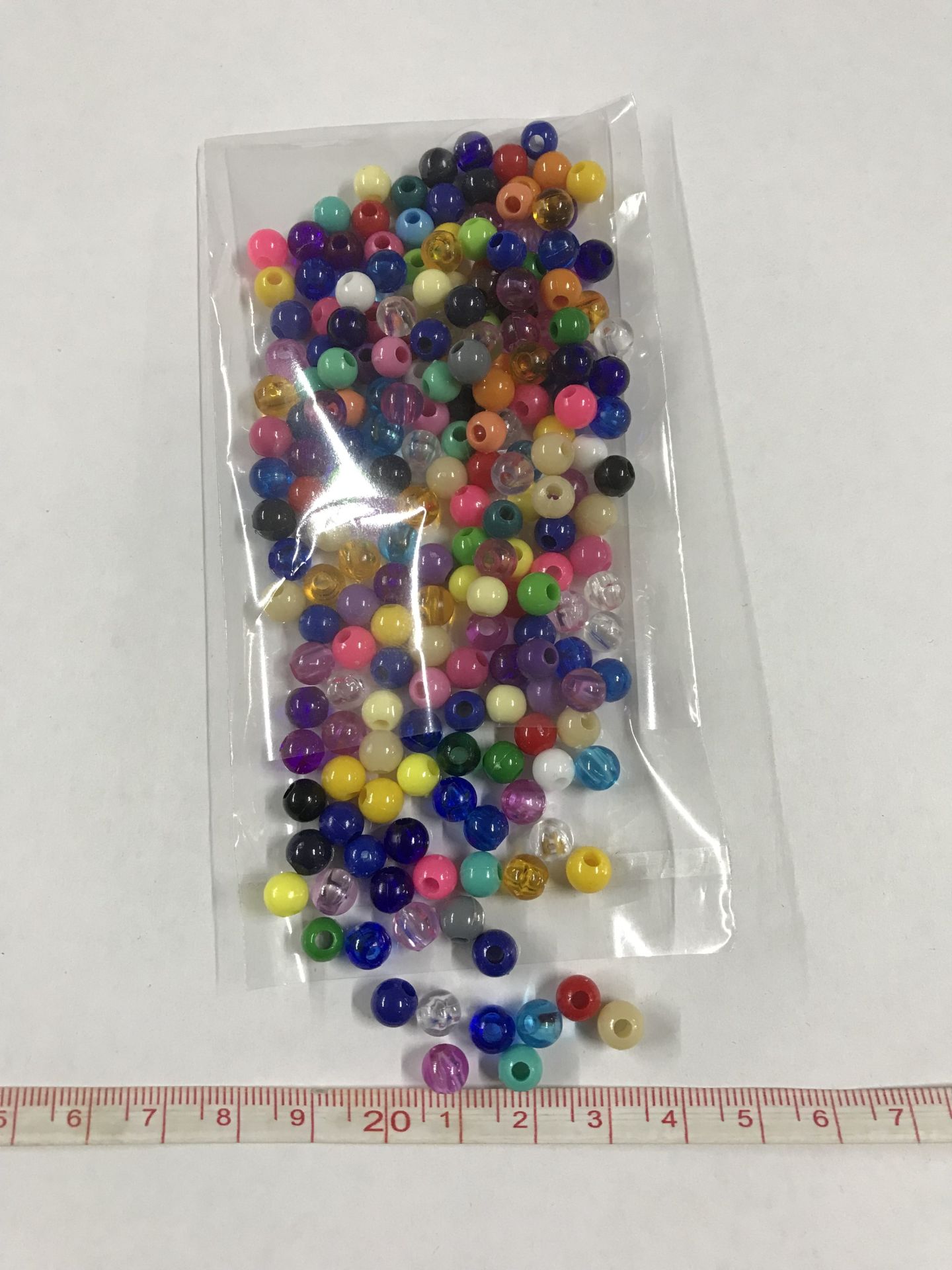 Makrome Boncuk Plastik 6mm Karışık Renkli 20 Gram (Yaklaşık 200 Adet)