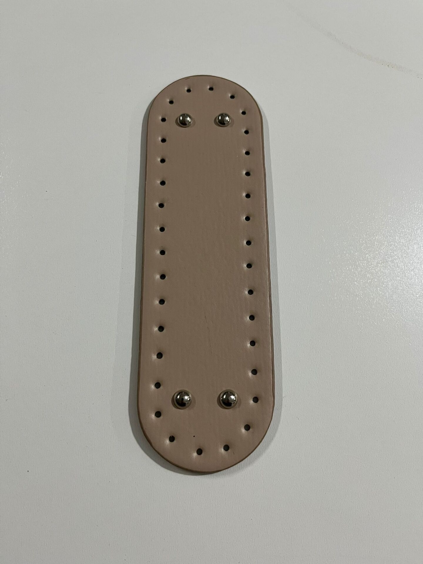 Rivetli Deri Çanta Tabanı 8x25cm Krem