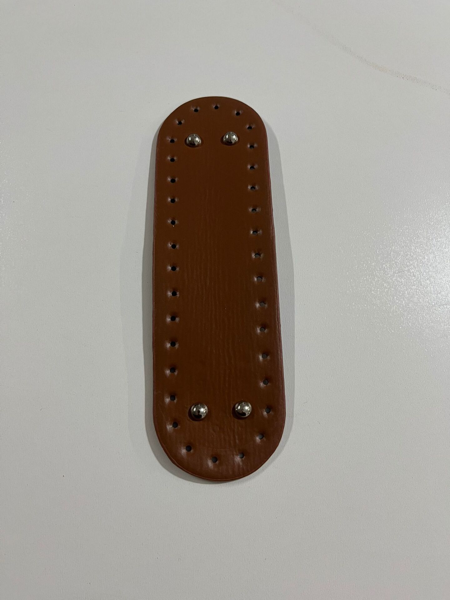 Rivetli Deri Çanta Tabanı 8x25cm Taba
