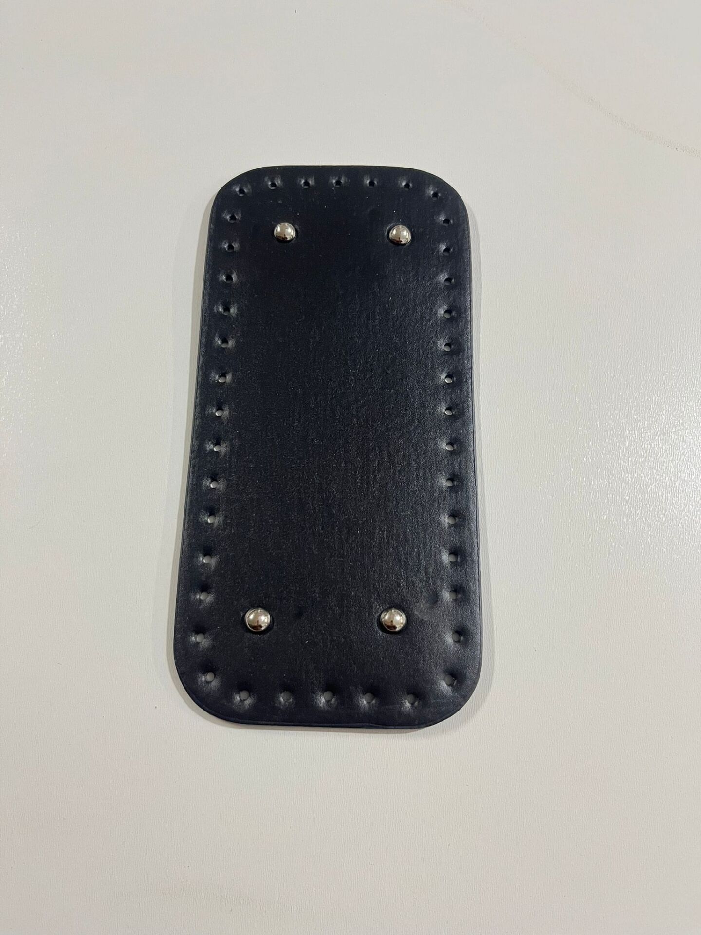 Rivetli Deri Çanta Tabanı 12x25cm Siyah