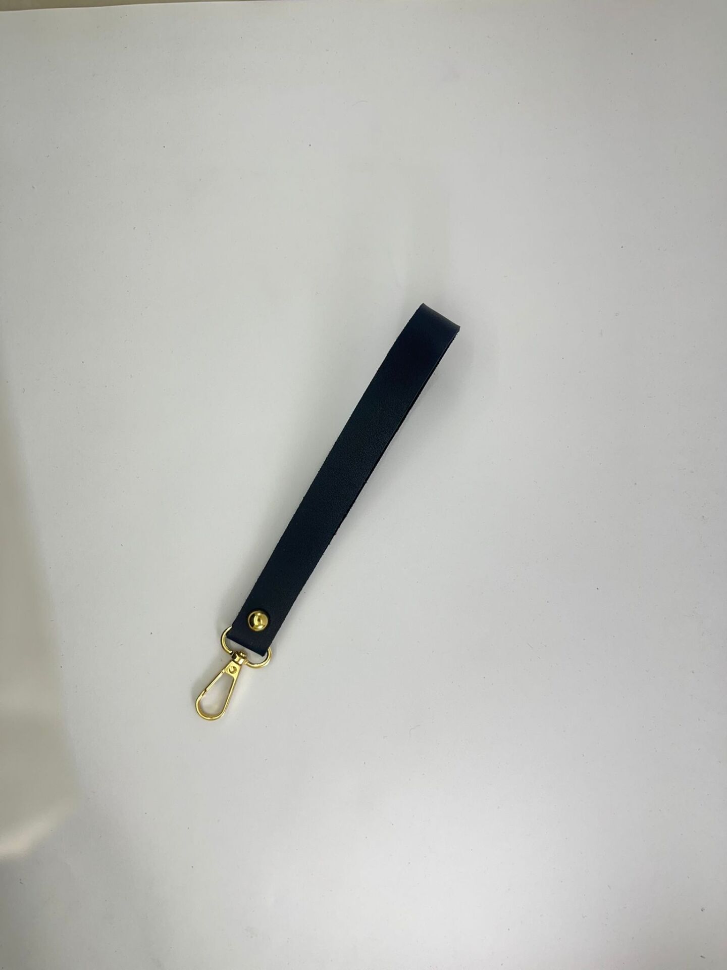 Deri Elcik Siyah Renk Gold Kancalı