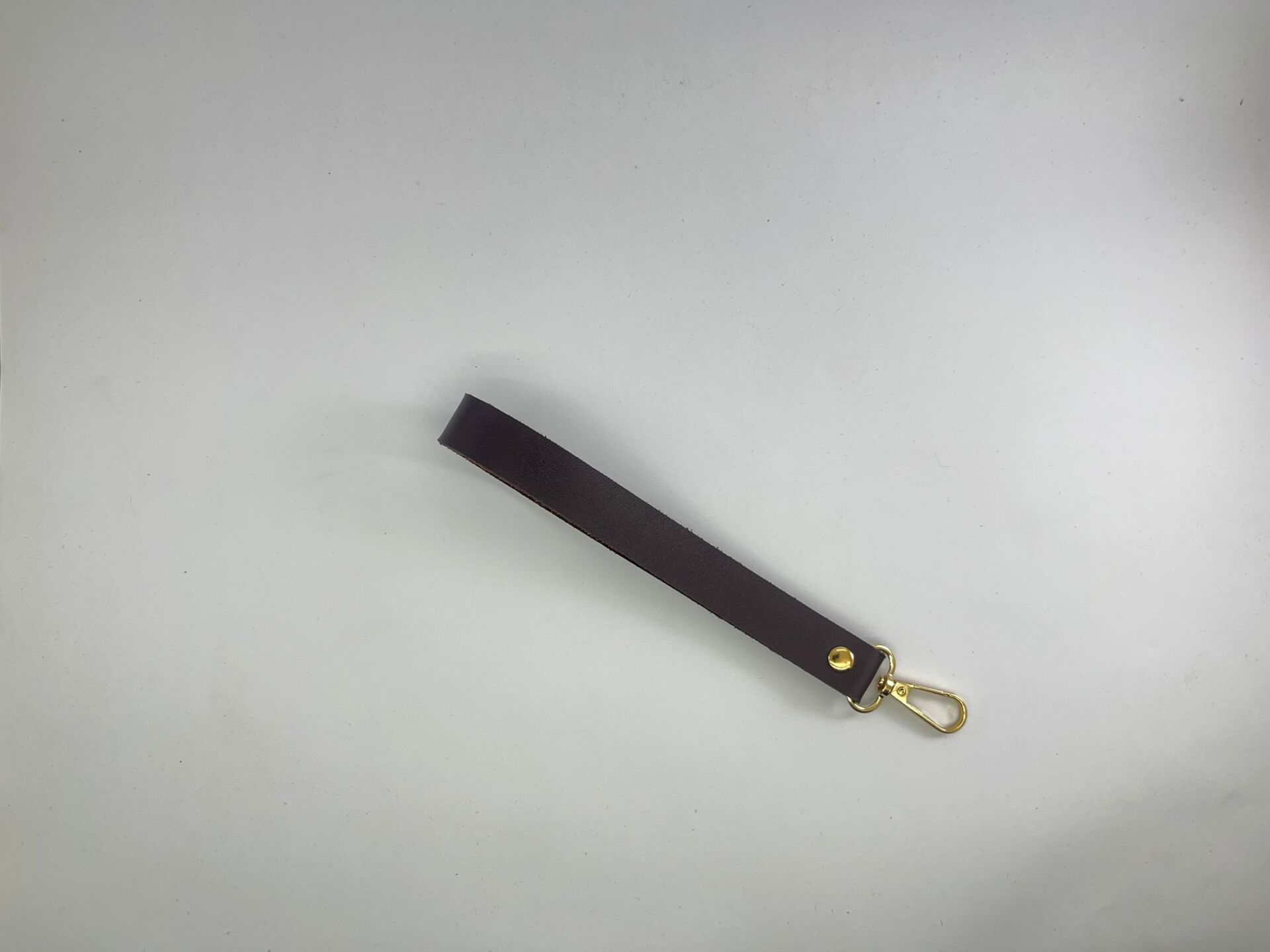 Deri Elcik Kahve Renk Gold Kancalı