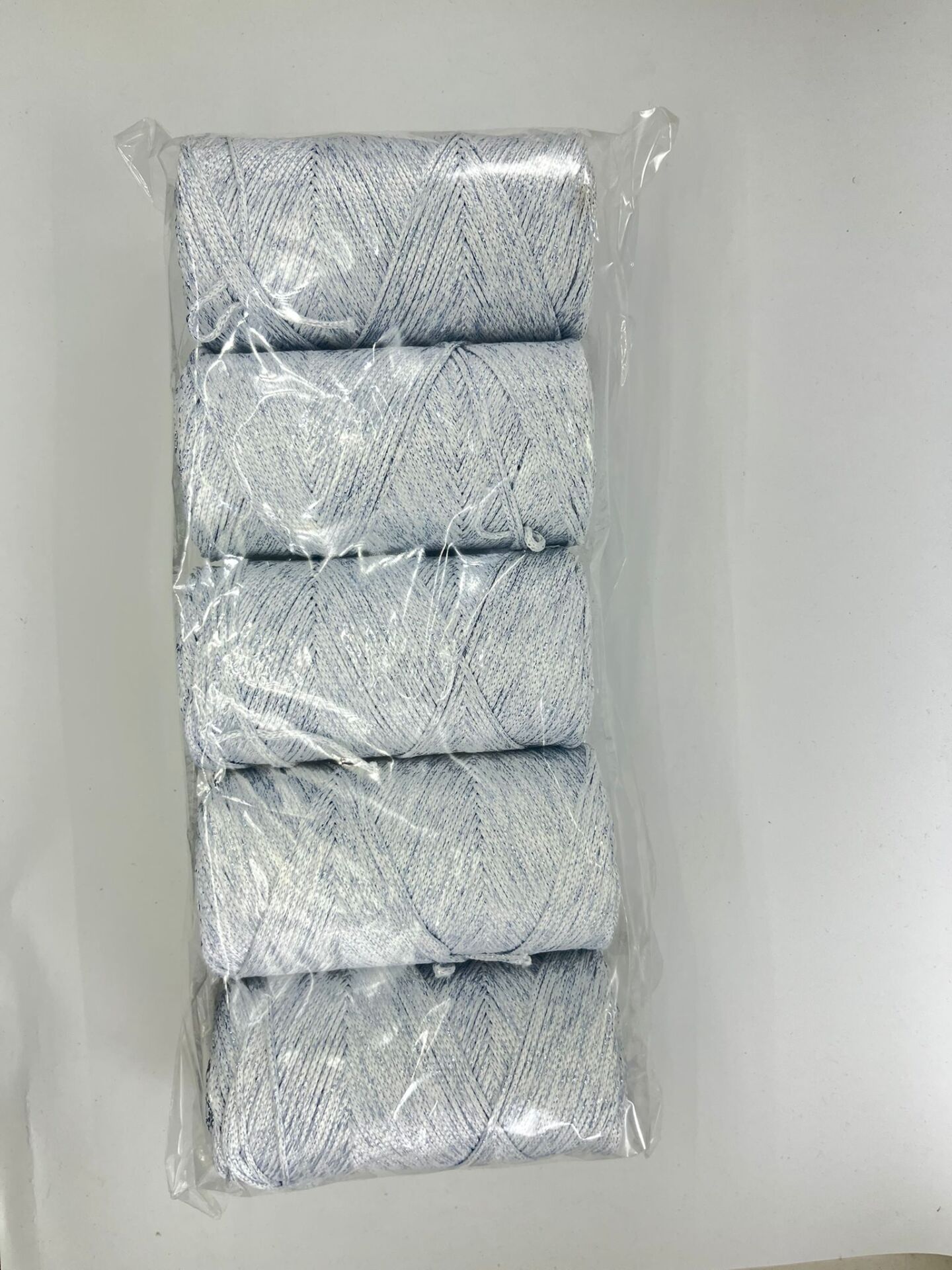 Polyester Soft Makrome İpi 2mm beyaz - mavi simli  - 5x200 Gram (Toplam 1Kg)