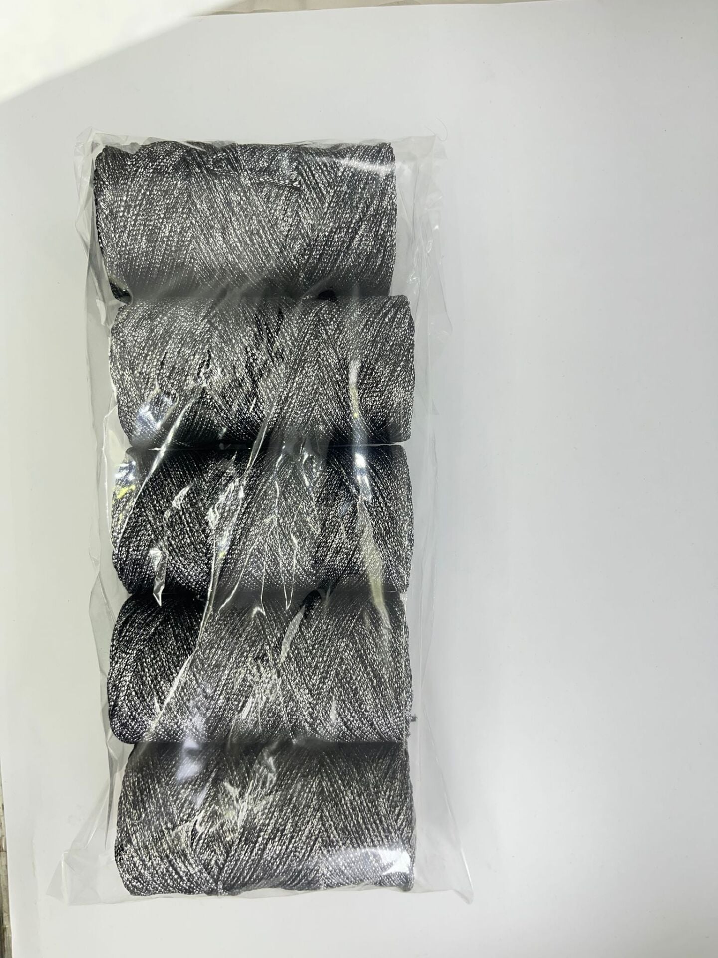 Polyester Soft Makrome İpi 2mm Siyah Gümüş Kırçıllı- 5x200 Gram (Toplam 1Kg)