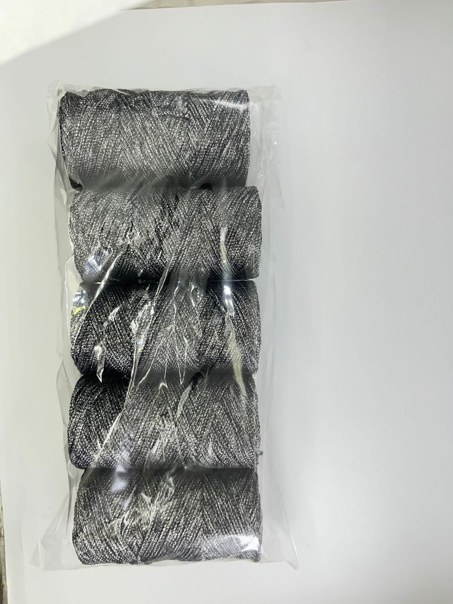 Polyester Soft Makrome İpi 2mm Siyah Gümüş Kırçıllı- 5x200 Gram (Toplam 1Kg)