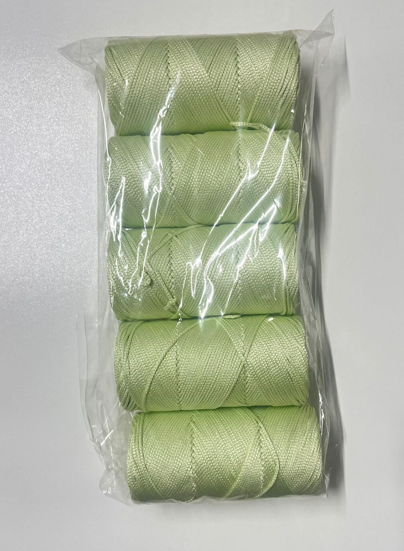 Polyester Soft Makrome İpi 2mm Elma Yeşili - 5x200 Gram (Toplam 1Kg)